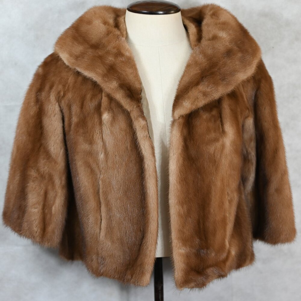 PRISTINE Vtg Woman's Short Fur Jacket Coat Honey Brown Pockets Medium
